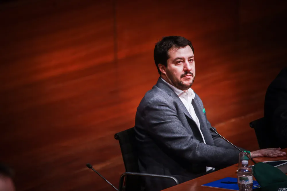 Salvini na spotkaniu "negacjonistów Covid-19": Komunikaty nt. zakażeń to terroryzm medialny