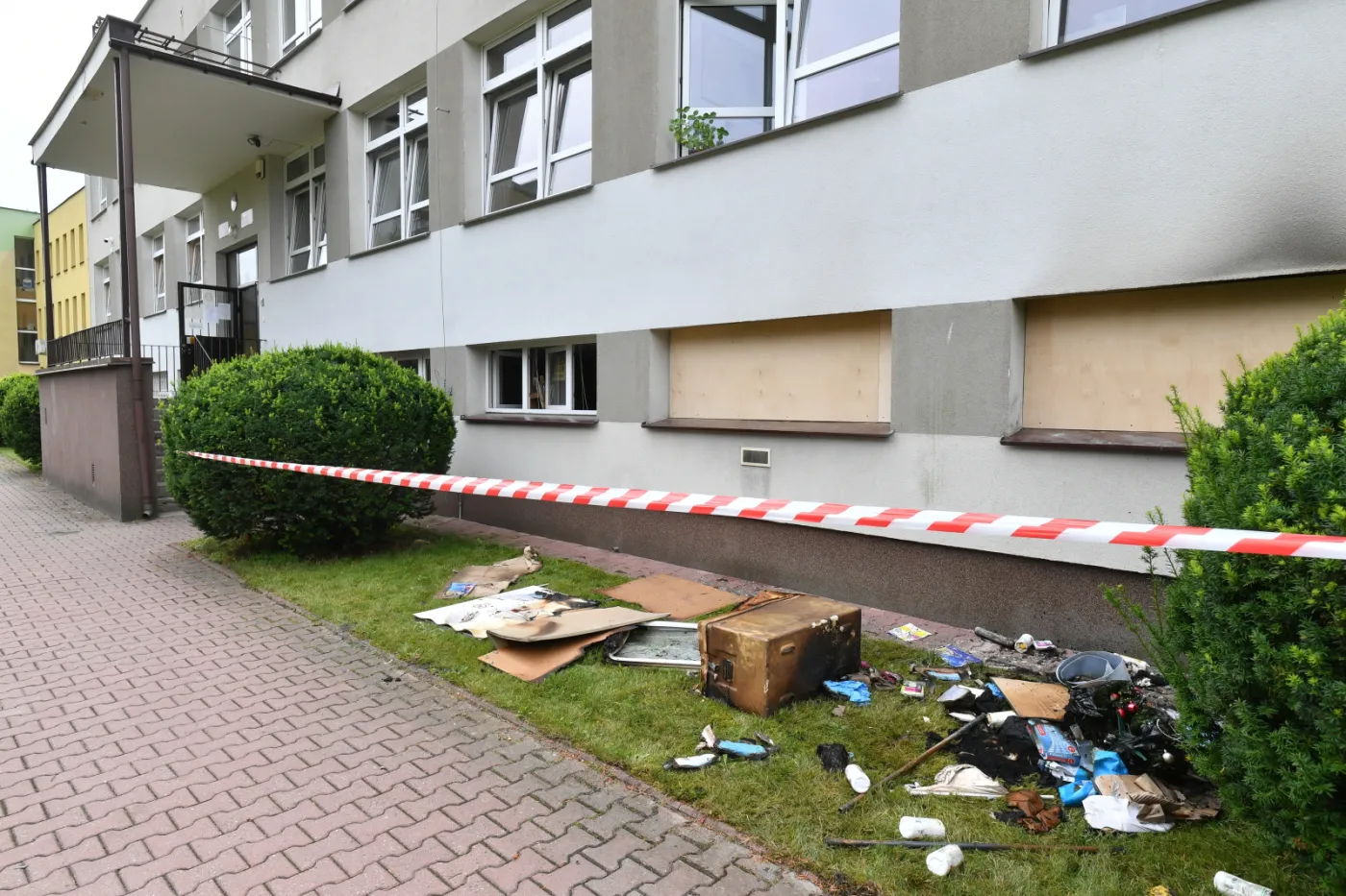 "Akt terroru". Minister Niedzielski komentuje podpalenie punktu szczepień w Zamościu