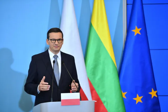 Morawiecki: na Białorusi jest ponad 10 tys. osób przetransportowanych z Bliskiego Wschodu