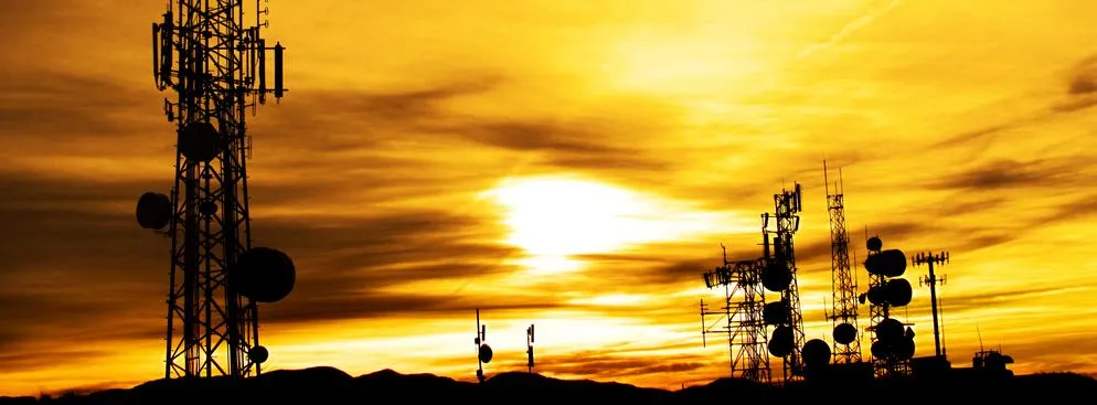 Co dalej z siecią 5G? Prezes UKE: Do 2025 r. trzeba będzie zbudować do siedmiu razy więcej masztów [WYWIAD]