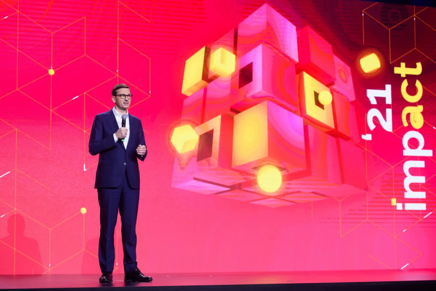 Morawiecki: Budujmy system, który będzie wystarczająco silny, by odpowiedzieć na wyzwania przyszłości