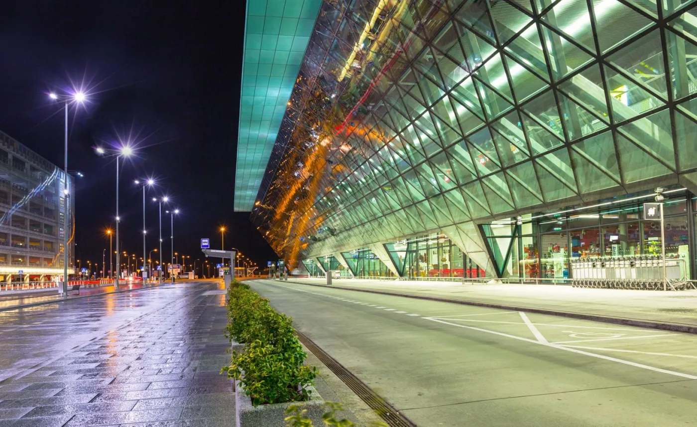 Rekordowa liczba pasażerów na polskich lotniskach. Argument za CPK?