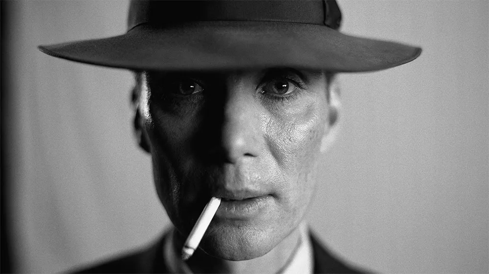 Cillian Murphy jako Julius Robert Oppenheimer