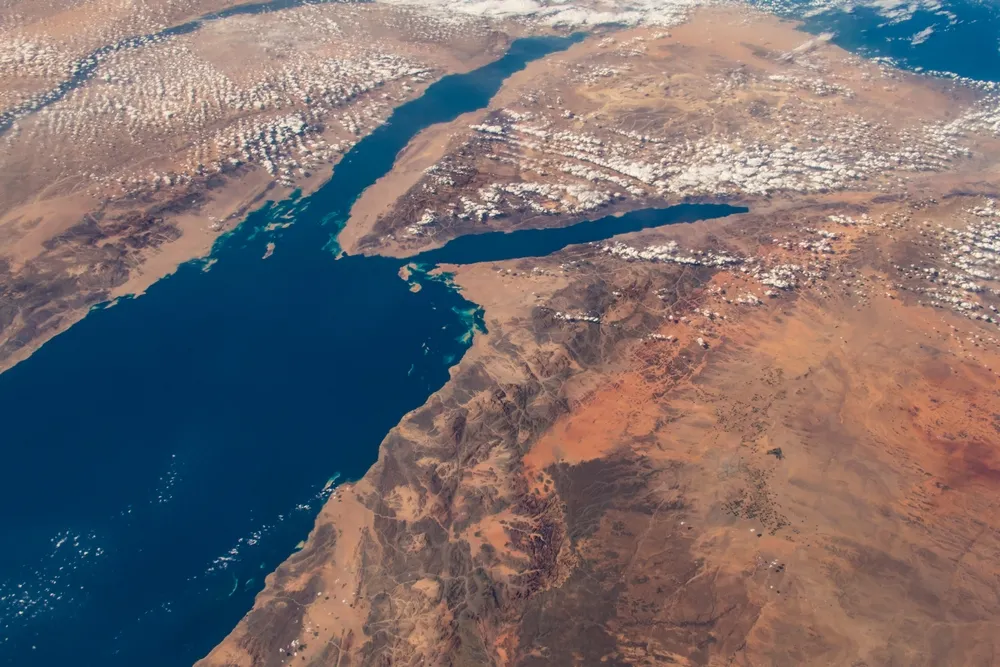 Amerykański okręt wojenny zaatakowany na Morzu Czerwonym. Jest oświadczenie Pentagonu