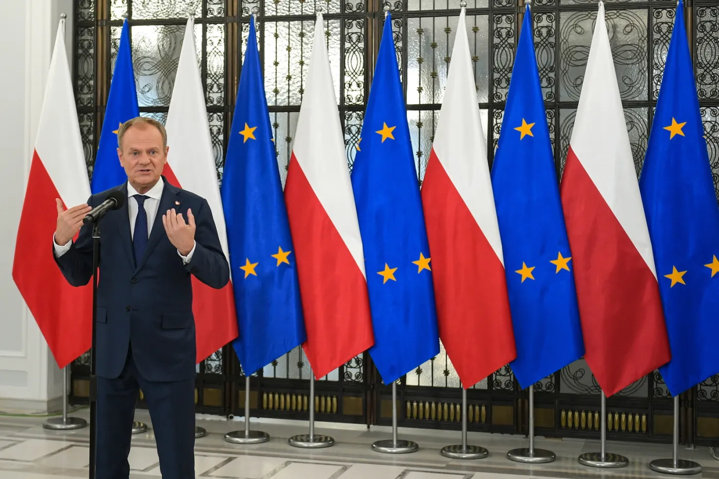 Premier Tusk o pakcie migracyjnym. Czy Polska zgodzi się na mechanizm relokacji?