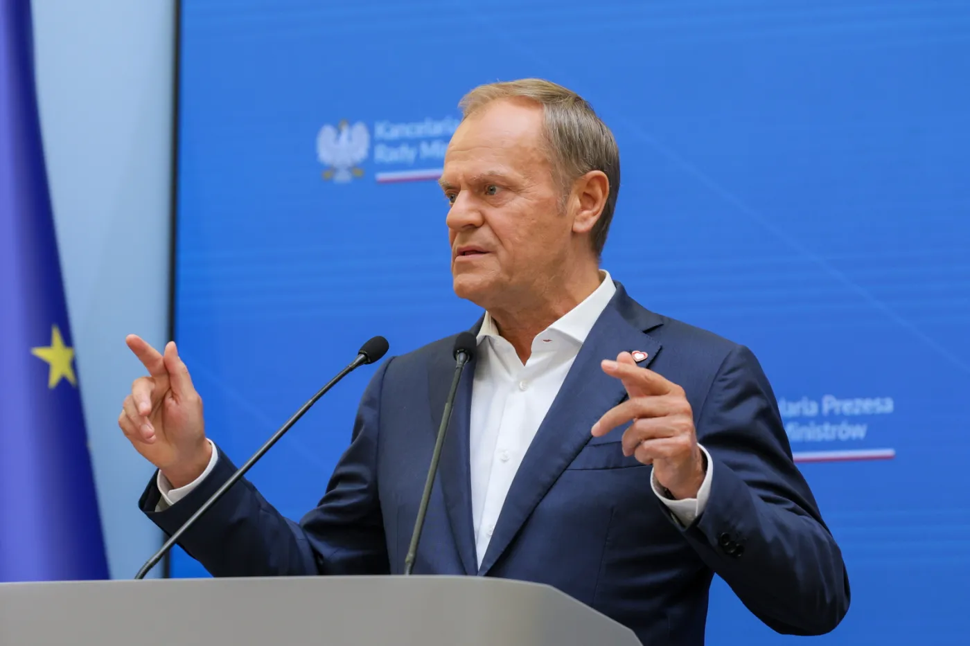 Tusk: Polski żołnierz i funkcjonariusz patrolujący granicę musi mieć możliwość użycia przymusu oraz broni w sytuacji zagrożenia