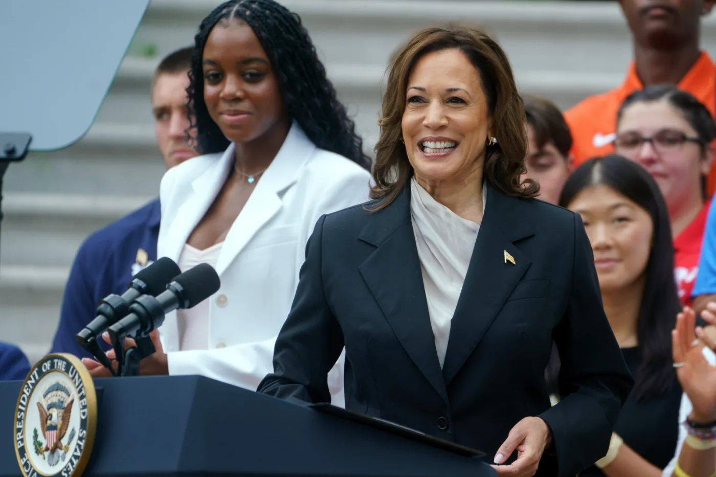 Kamala Harris w poniedziałek wystąpiła publicznie. "Jestem wdzięczna Bidenowi"