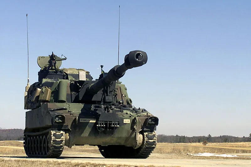 M109A6 Paladin