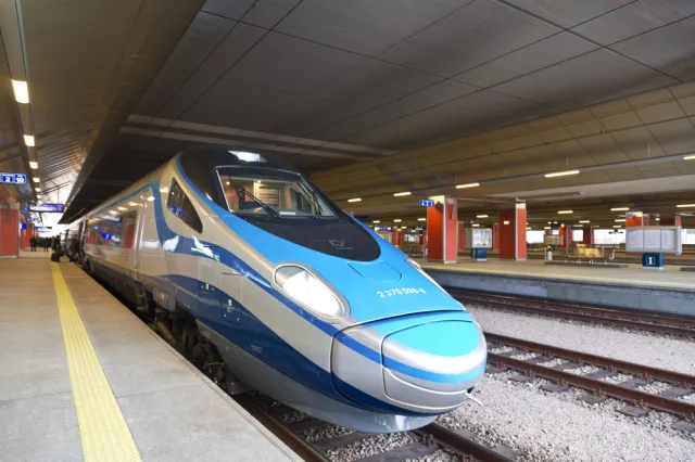 W nowym rozkładzie PKP krótsze przejazdy. Z Krakowa do Warszawy w 2 godz. 11 min