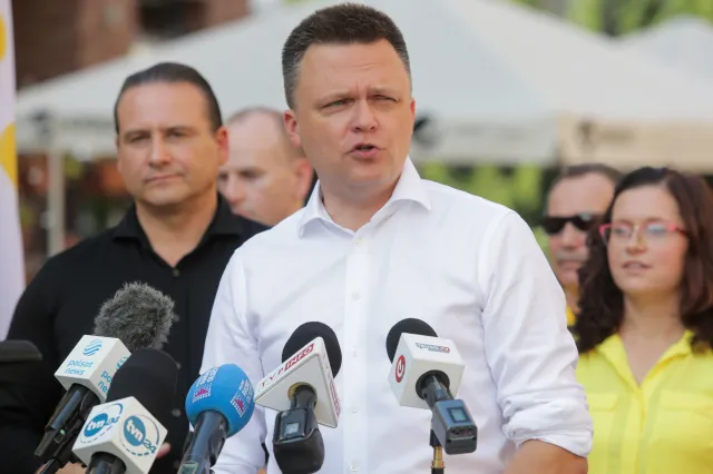 Hołownia: Potrzebna jest radykalna zmiana w obszarze produkcji i sprzedaży energii w Polsce