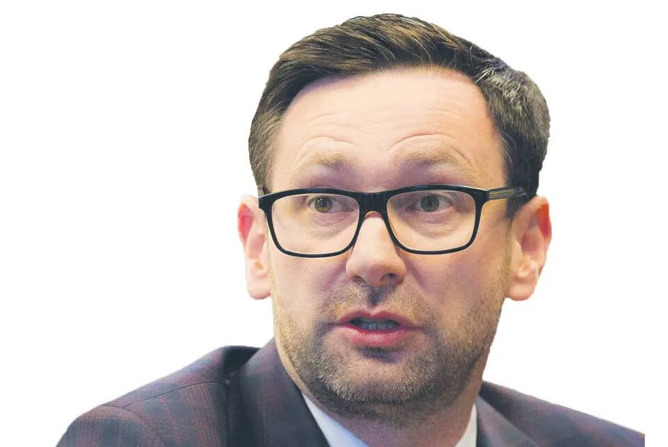 Ile Orlen stracił na Obajtku? Spadek zysków Orlenu na pożegnanie prezesa