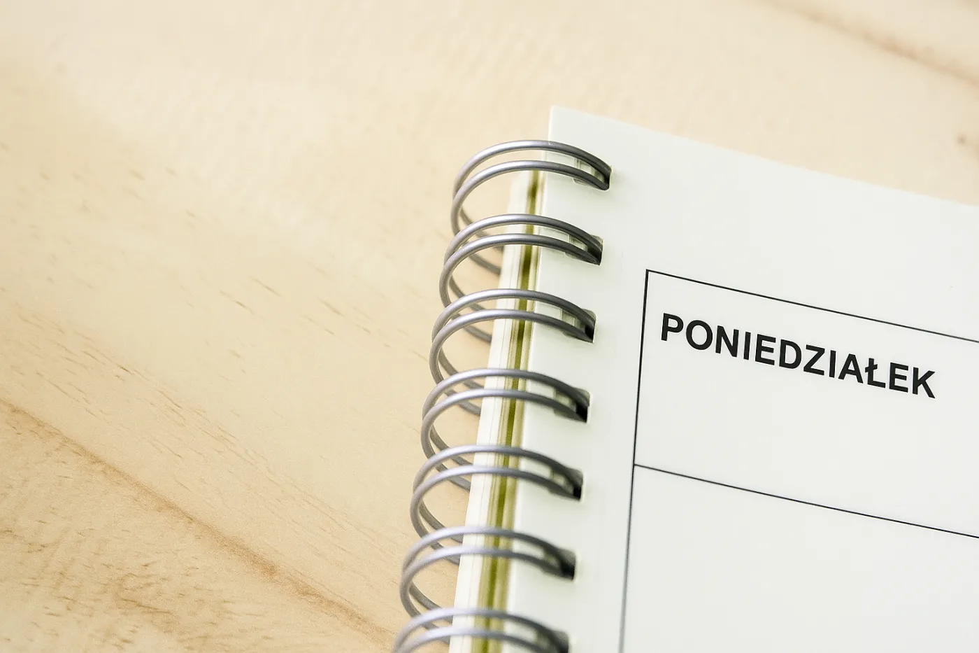 Poniedziałek dniem wolnym od pracy – czy trzeba anulować wnioski urlopowe?