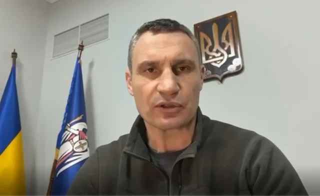 Mer Kliczko: 70 proc. Kijowa nadal bez prądu po środowych ostrzałach