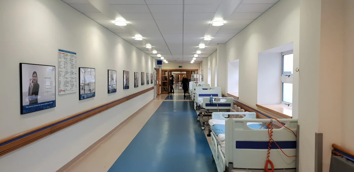 szpital, oddział całodobowy, korytarz, likwidacja