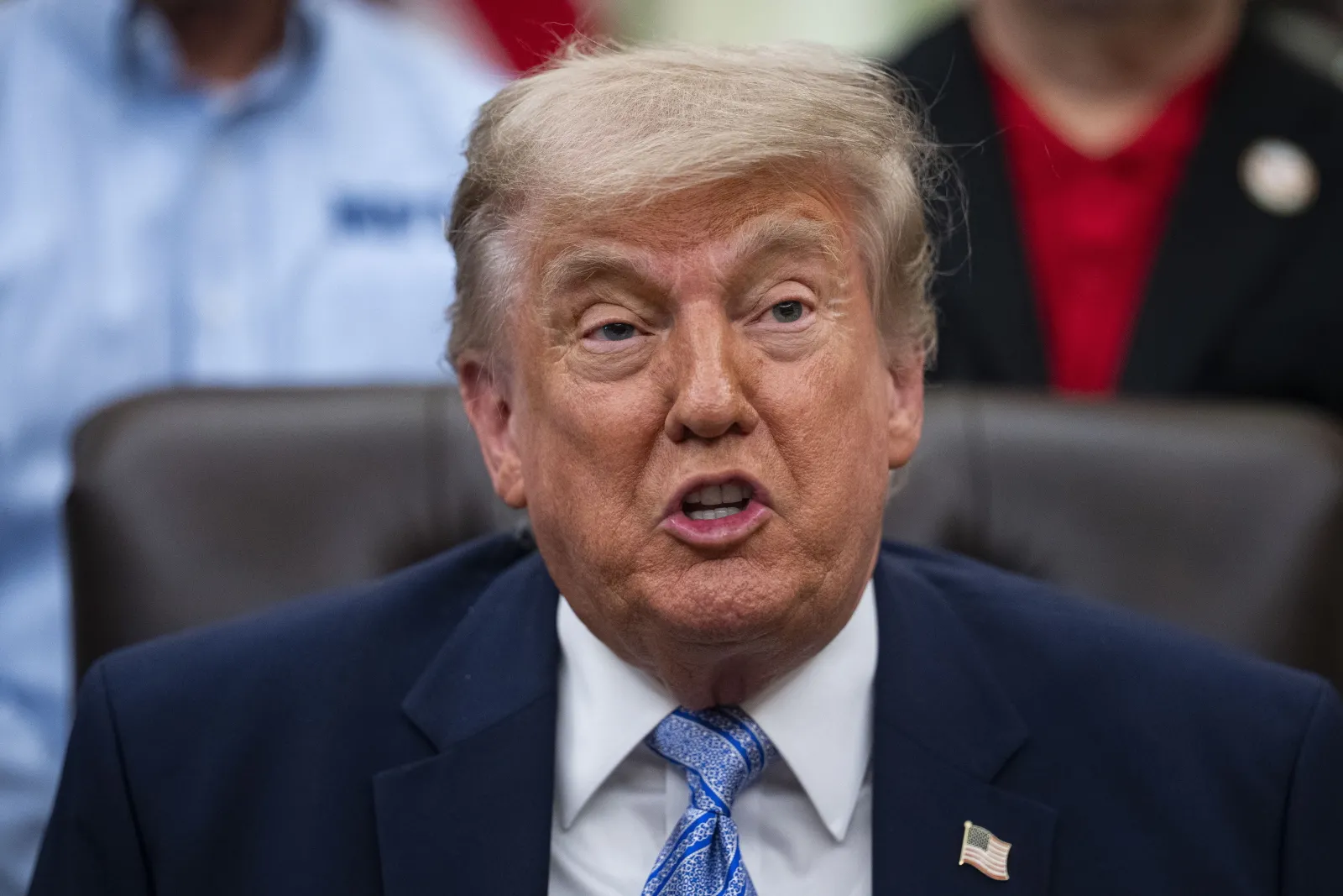 Niemiecka prasa ostro o Trumpie. „Zrywa z zasadą NATO: jeden za wszystkich”