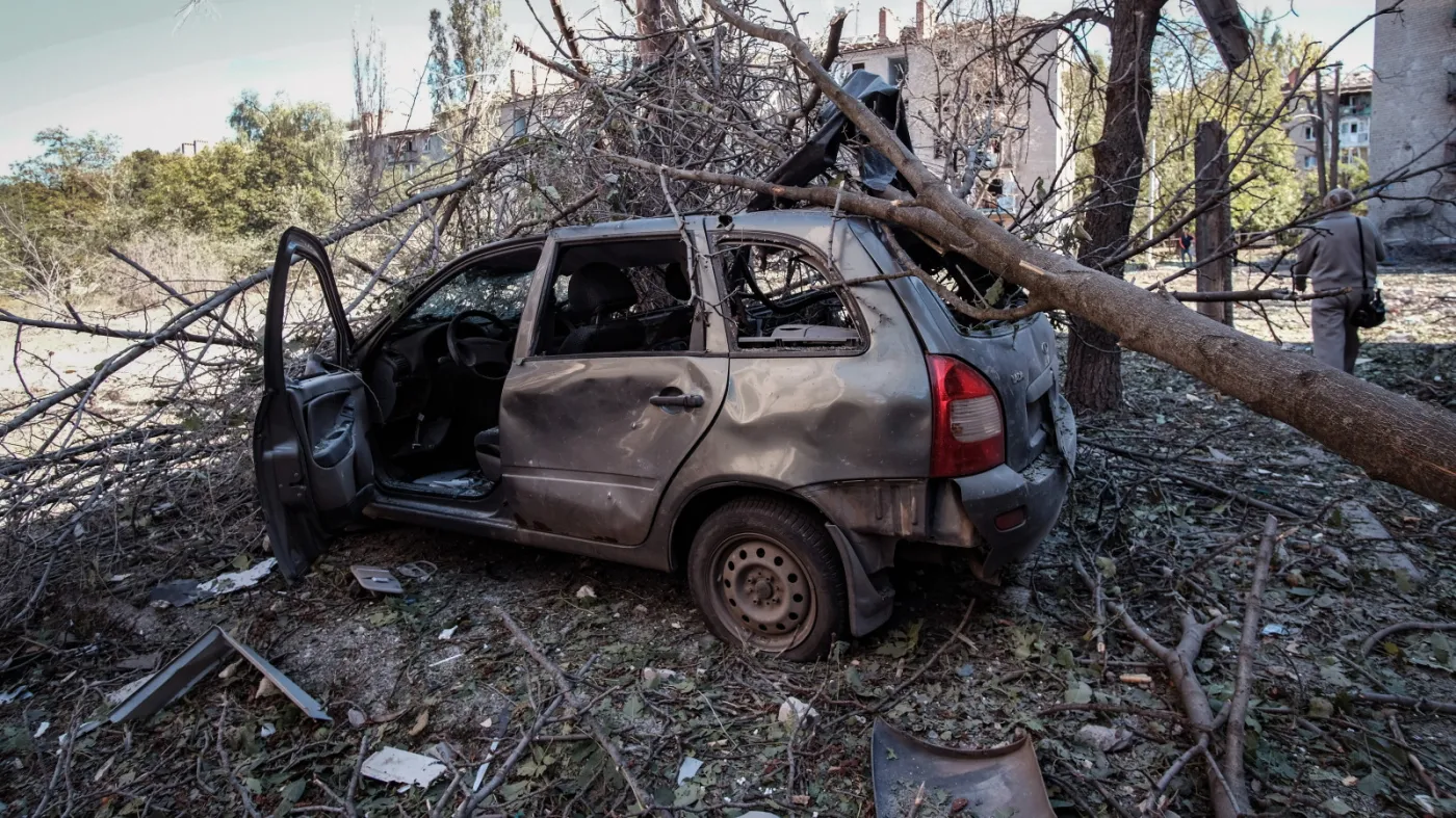Russian guided bombs strike central Kramatorsk