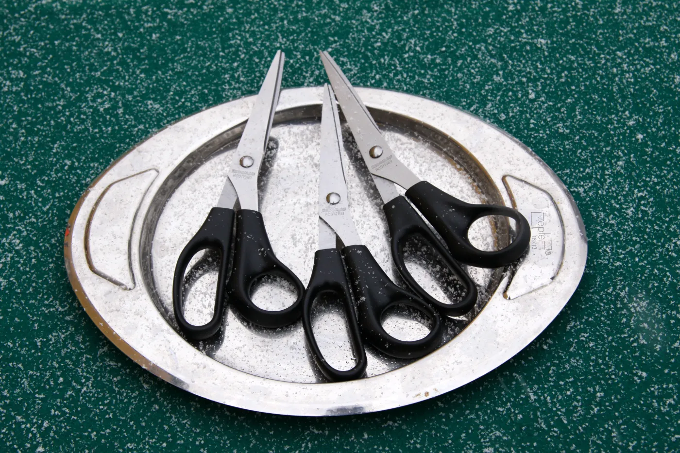 Banki wciąż tną marże kredytów na dom i dla firm