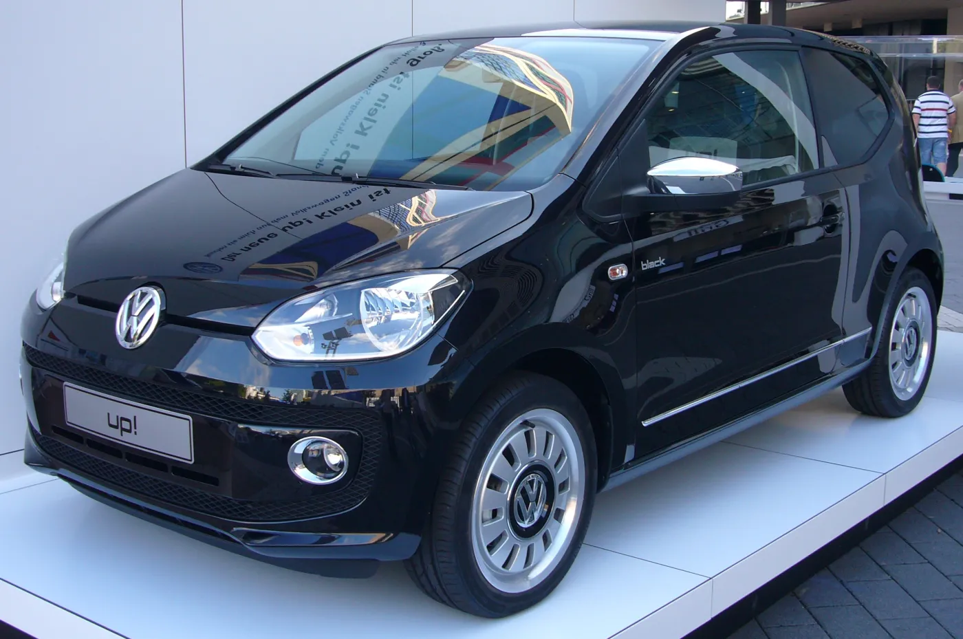 636799-volkswagen-up2.jpg