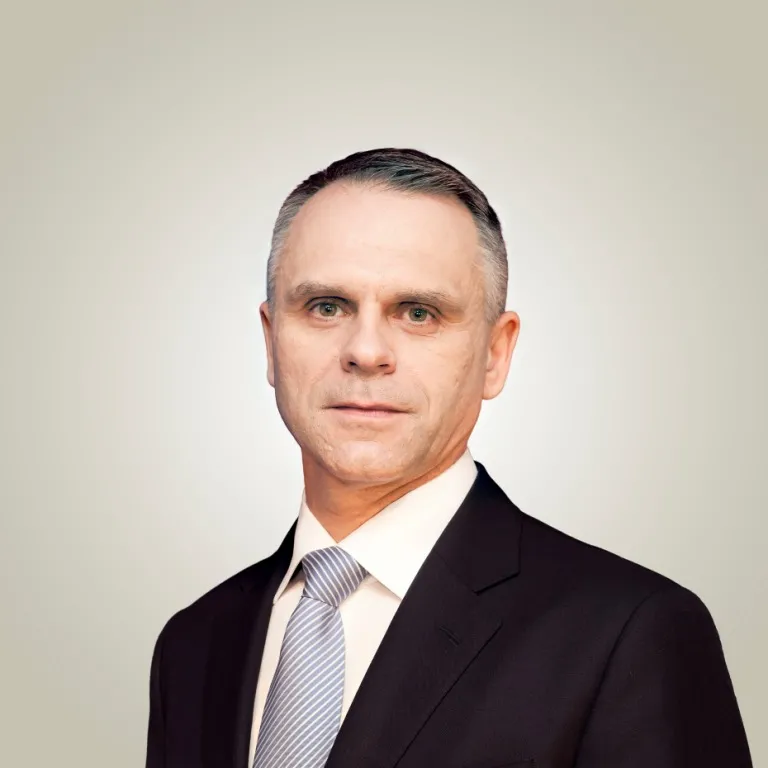 Mizak: Za oceanem bez większych zmian