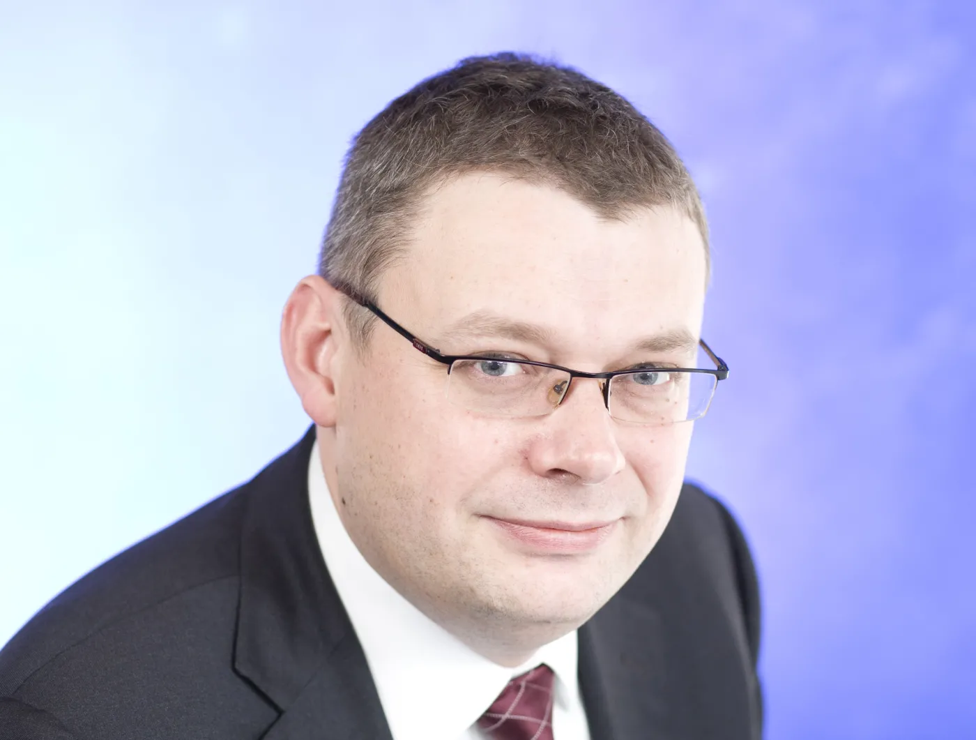 Piasecki: Inwigilacja. Czy to się opłaca?