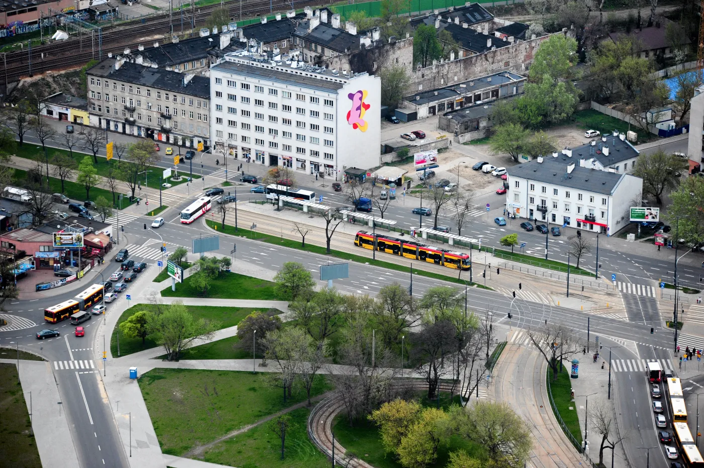 1322343-ast130502-169.jpg