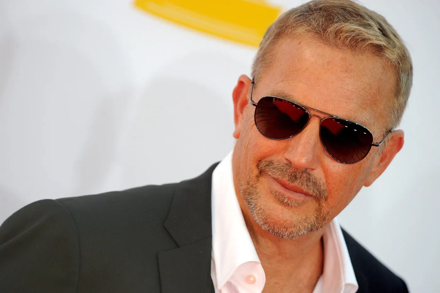 1365180-kevin-costner.jpg