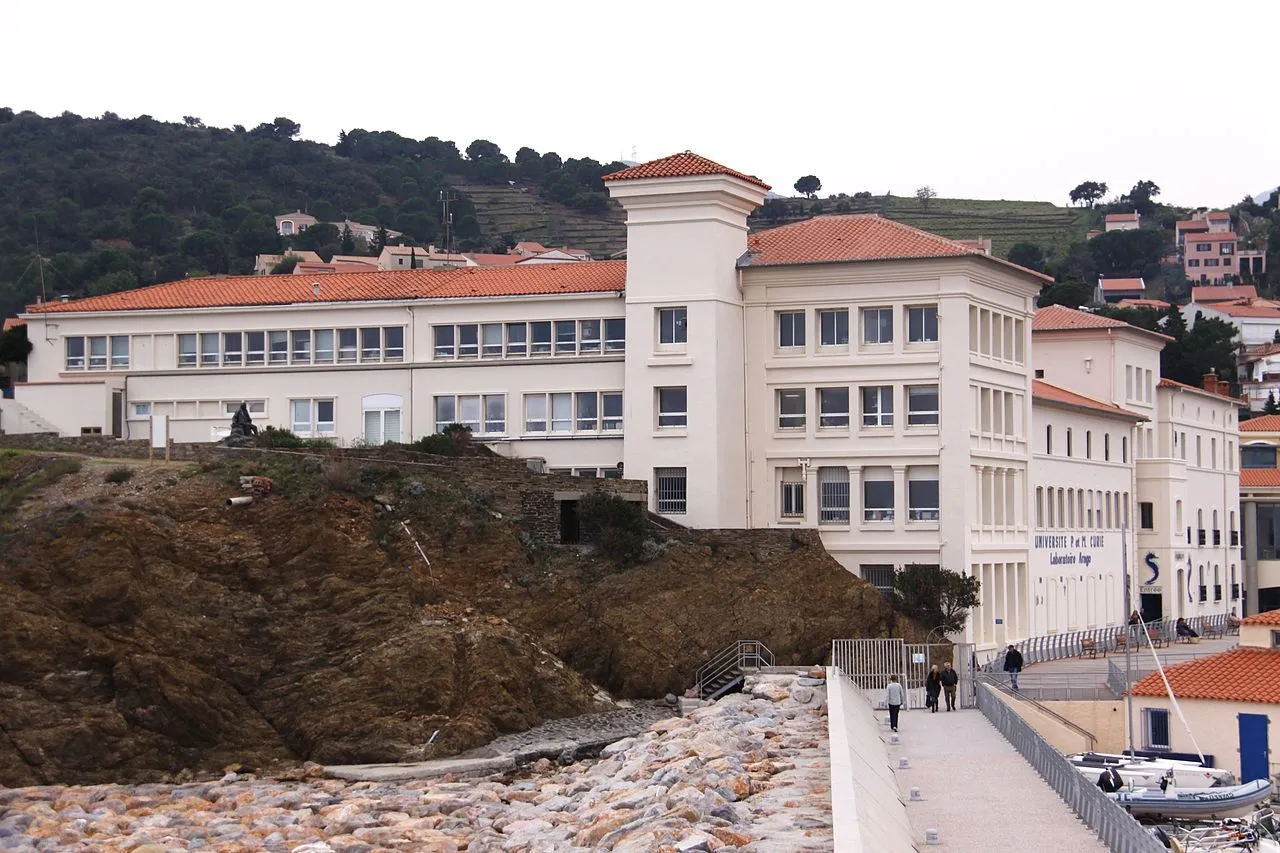 1380781-observatoire-oc-anologique-de-banyuls-sur-mer.jpg