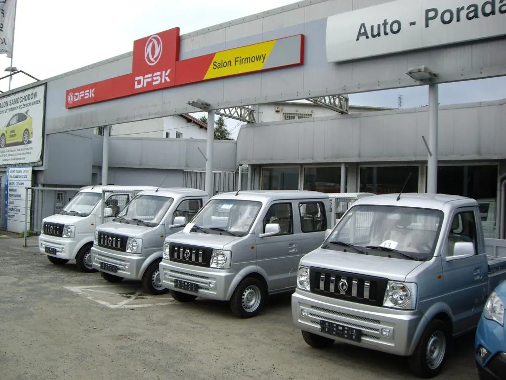 1517333-auta-firmy-dfsk.jpg