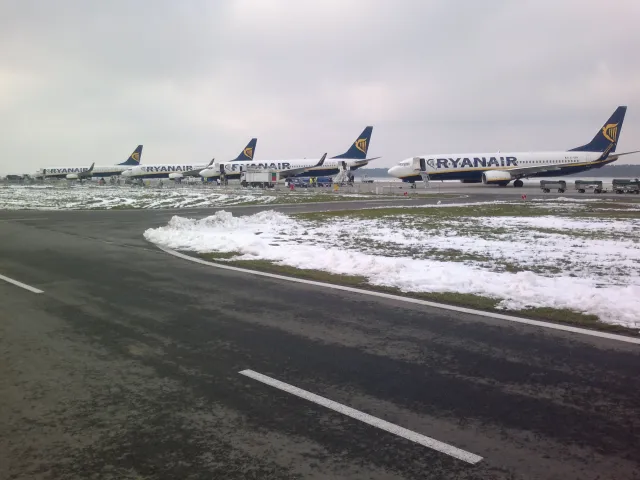 Lotnisko w Modlinie: nie będzie zgody na użytkowanie