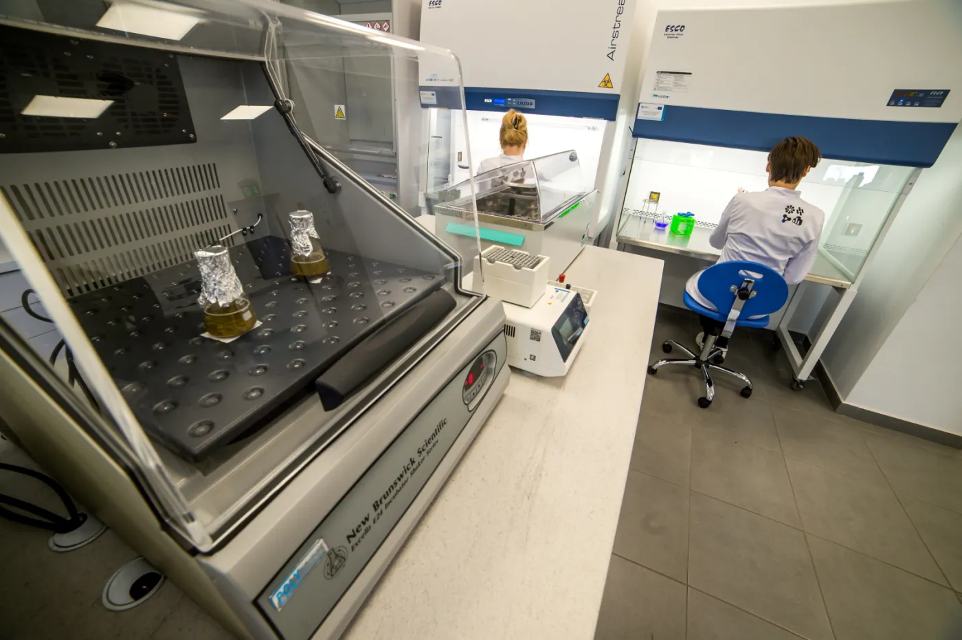 2505821-innowacyjna-linia-produkcyjna-biosurfaktantow.jpg