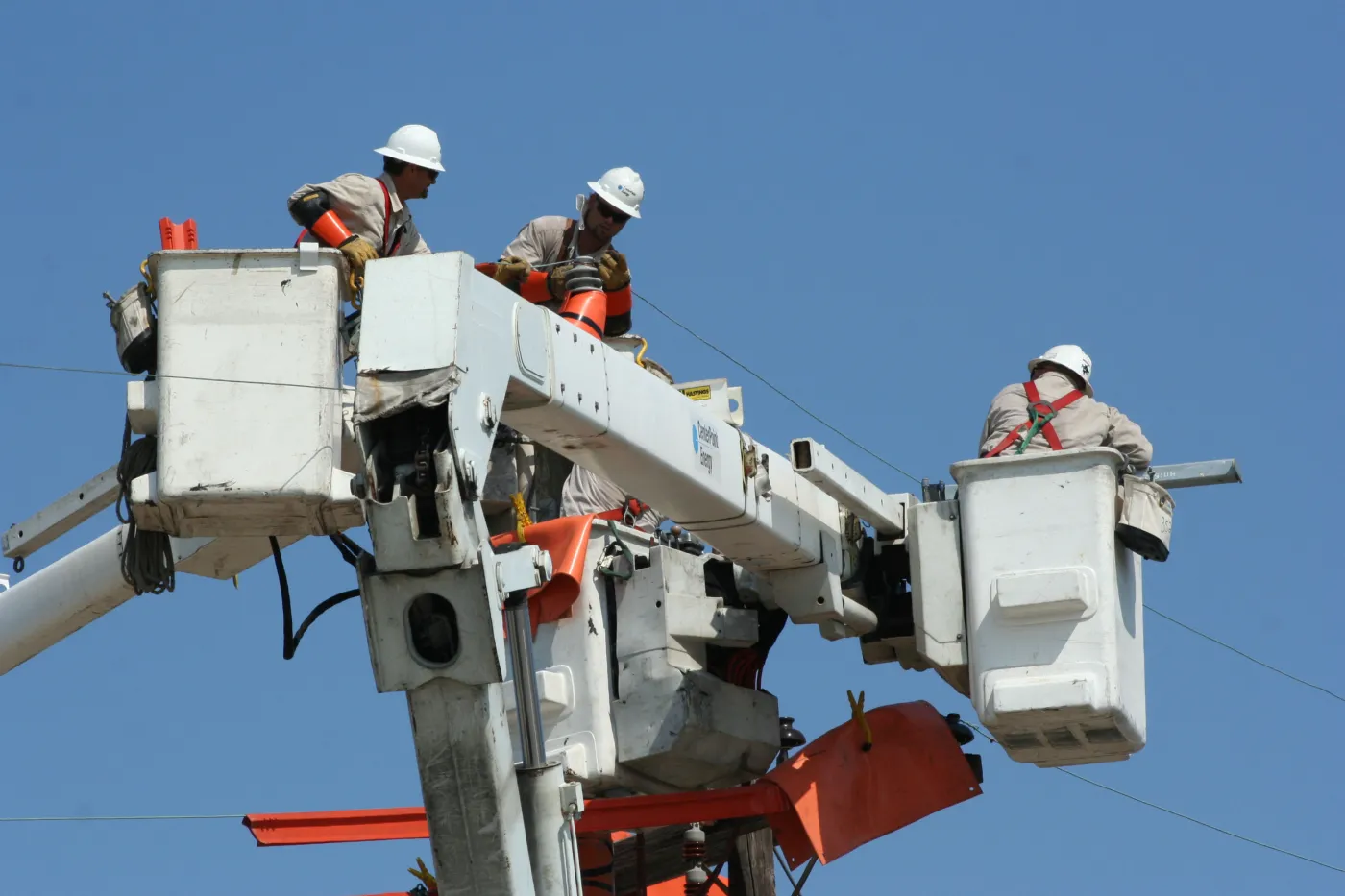 Caterpillar chce zwolnić 20 tys. osób