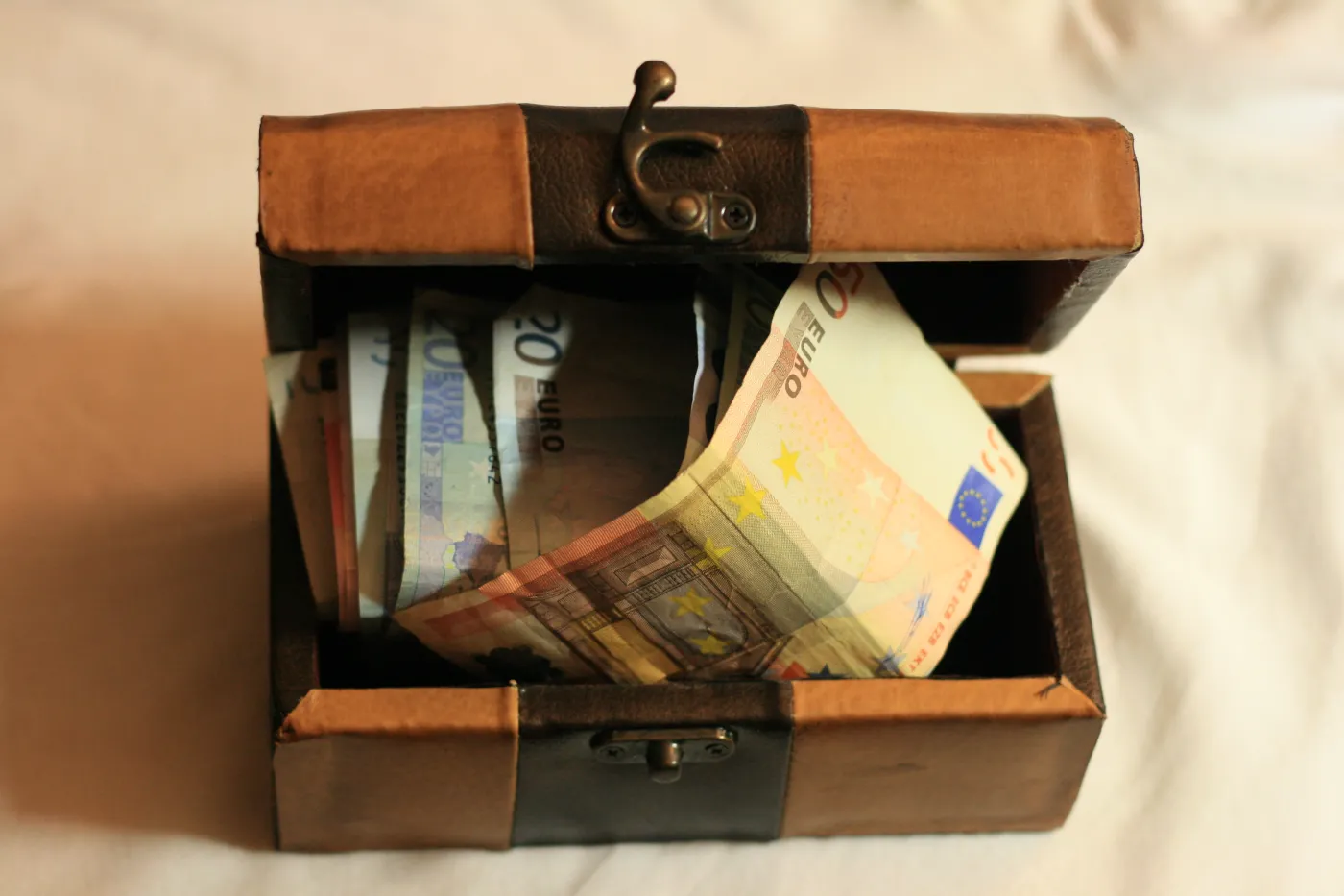 Złoty i forint to dwie najgorzej zapowiadające się waluty