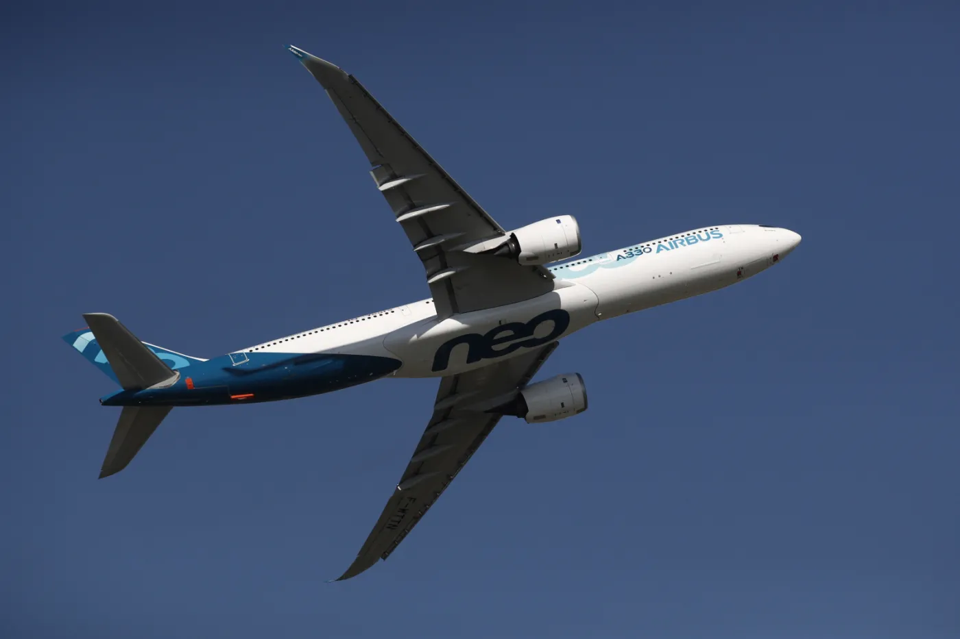 4247808-airbus-a330neo.jpg