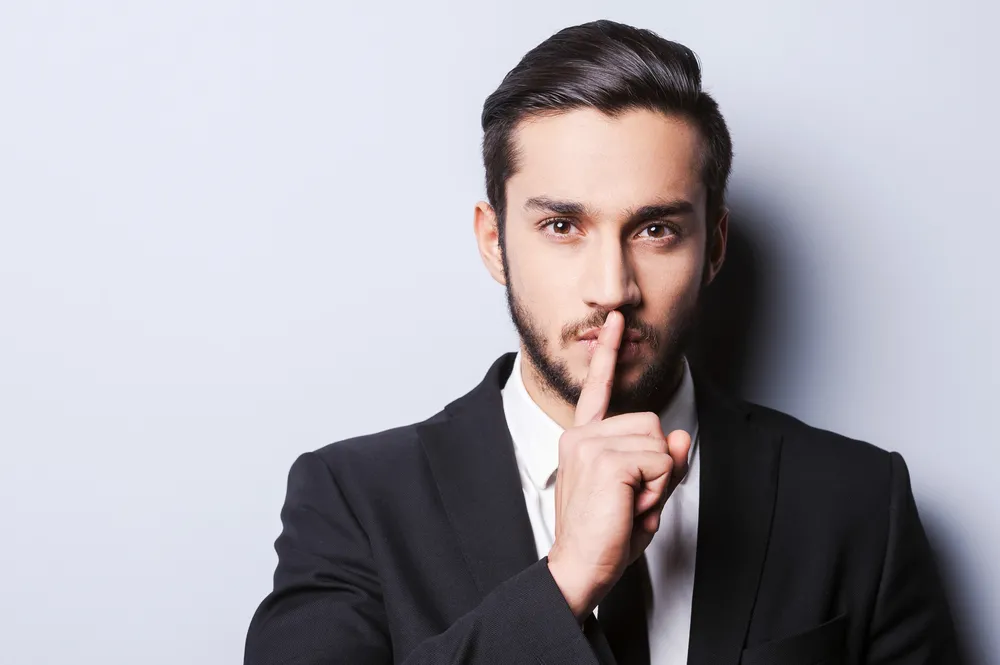 Powództwo cywilne zamiast zwolnienia z pracy. Nowy sposób firm, by zwalczyć krytykę