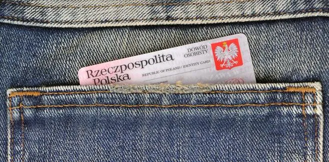 Czym jest obowiązek meldunkowy i kto mu podlega?