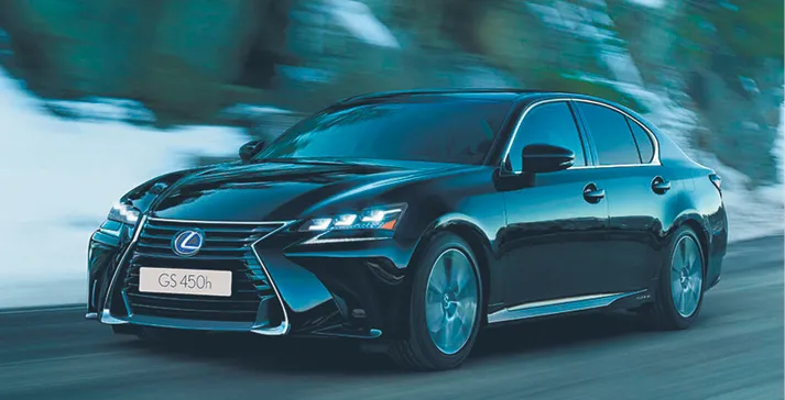 Bąk: Żółtodzioby i stary wyjadacz [MOTOFELIETON]