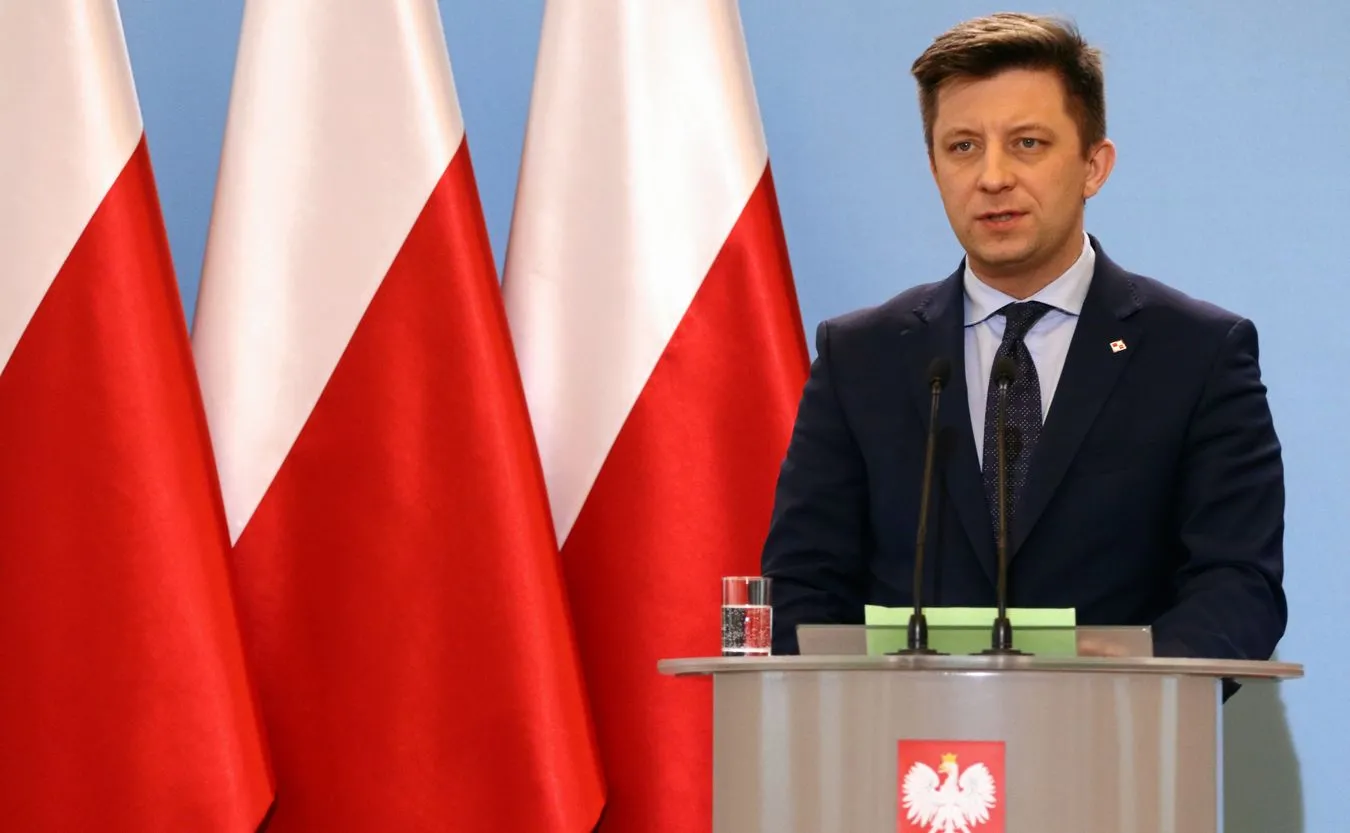 Dworczyk: "Nie było żadnej decyzji o nałożeniu sankcji na Polskę. To fake newsy"