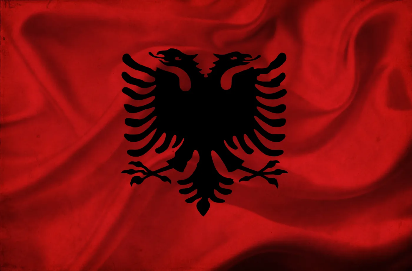 Raj, gdzieś na samym dnie piekła. O izolacji komunistycznej Albanii [RECENZJA]