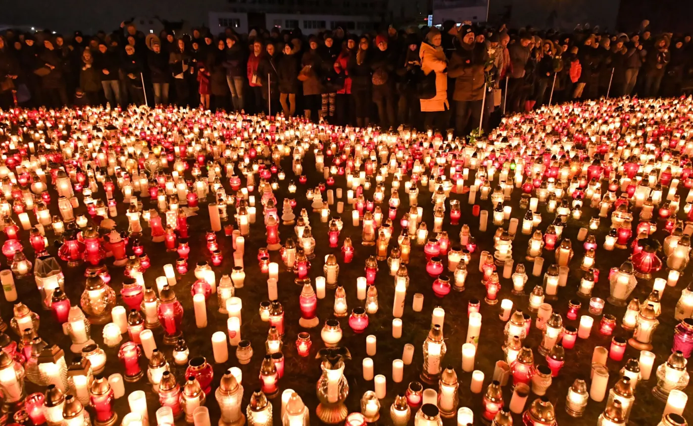 Niefrasobliwość to nieuleczalna narodowa choroba. Trzeba pozostać przyzwoitym [WYWIAD]