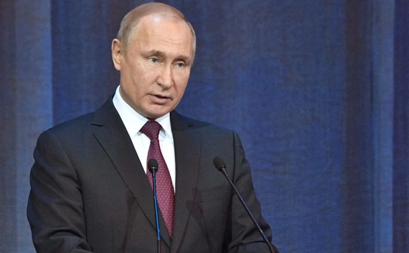 Putin odpowiada na krok USA: Rosja wstrzymuje swój udział w traktacie INF