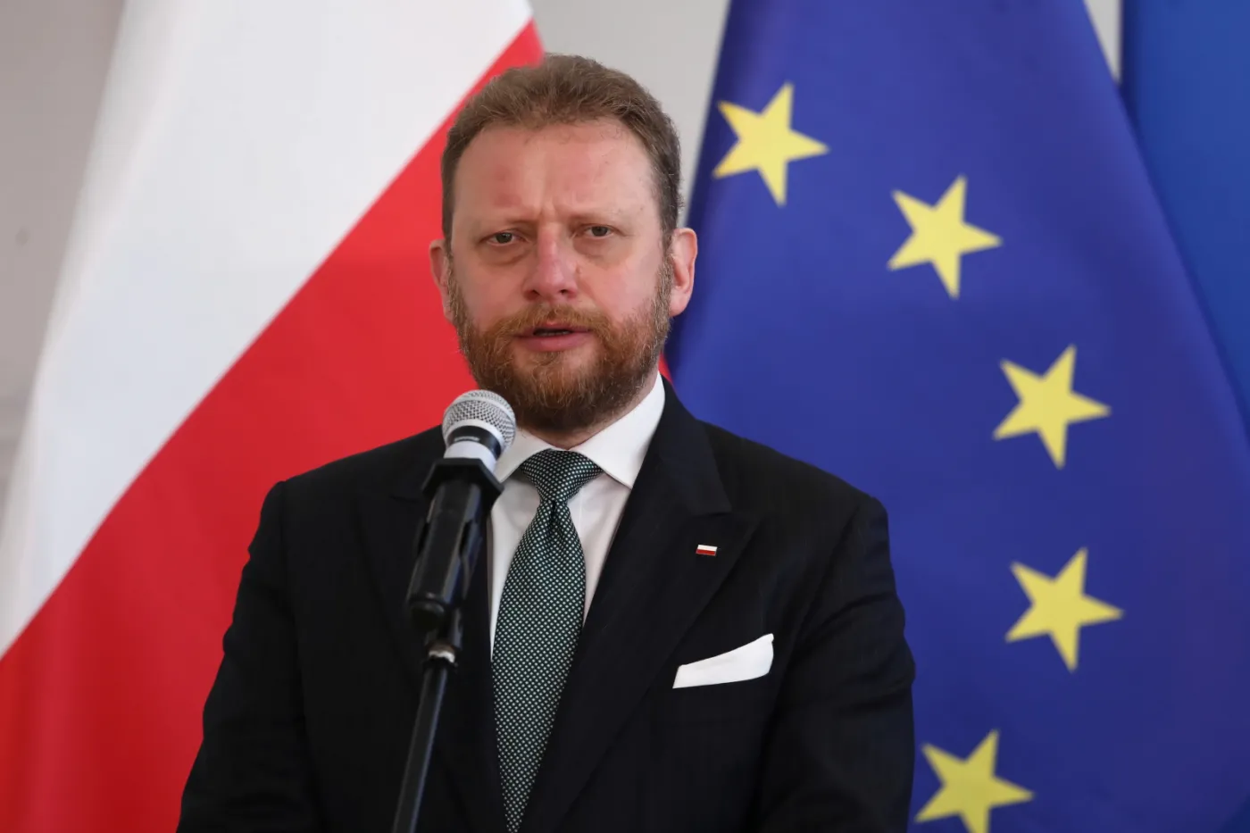 "GW": Ministerstwo Zdrowia kupiło respiratory widmo od tajnego współpracownika SB