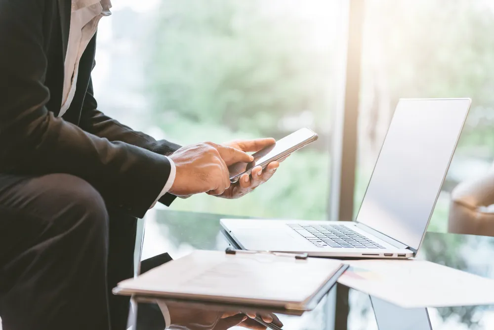 Szefa mieć czy szefem być? Oto różnice między pracą na etacie a samozatrudnieniem