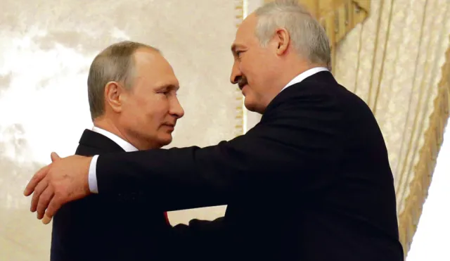 Putin: Łukaszenko poprosił o pomoc. Rosja przygotowuje siły, które mogą być wysłane na Białoruś