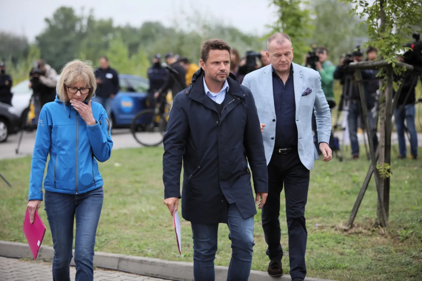 Inauguracja ruchu Trzaskowskiego opóźniona. Prezydent stolicy zajmuje się awarią Czajki