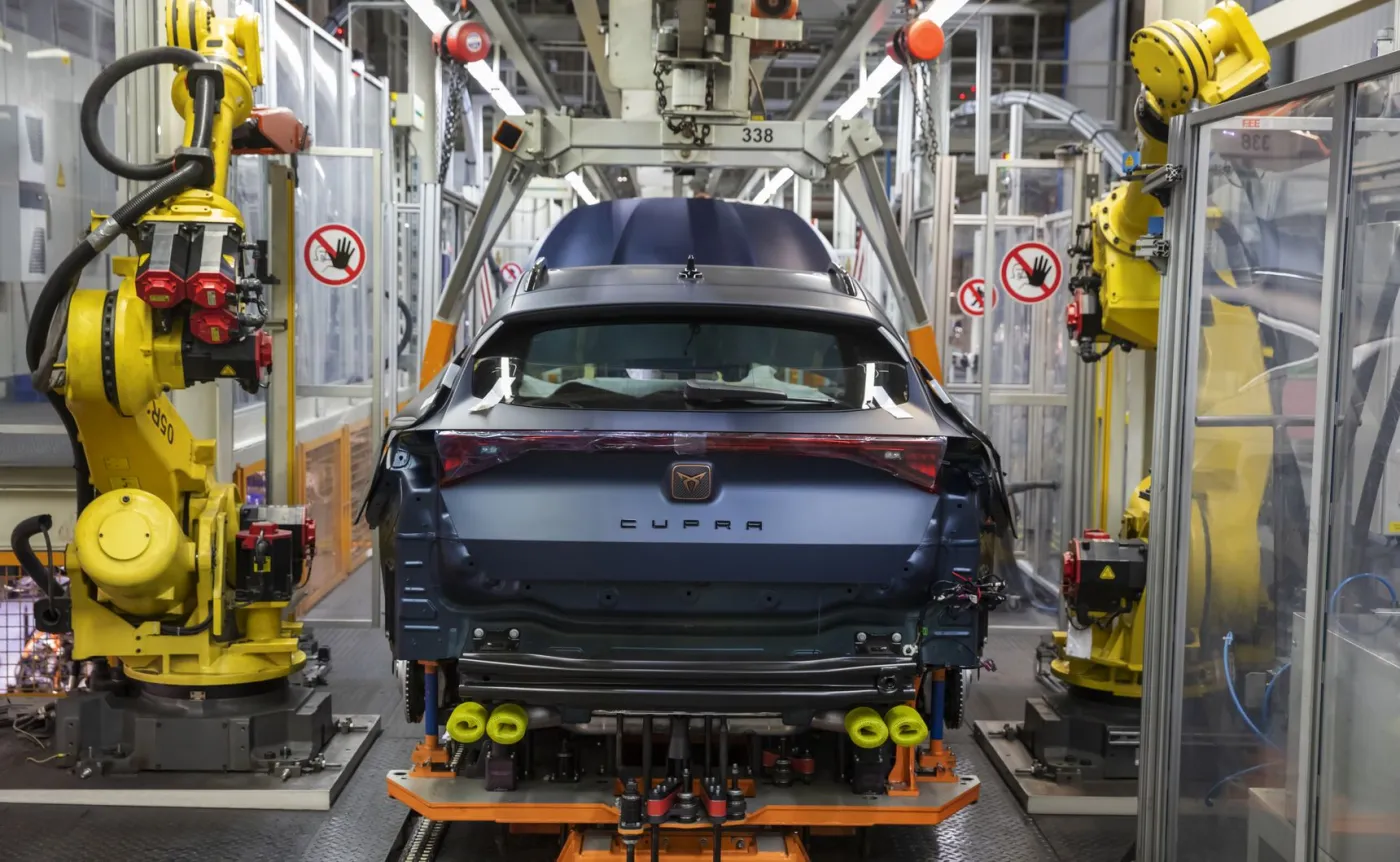 Bank Pekao: Wskaźnik PMI pokazuje, że ożywienie w przemyśle jest wciąż słabe