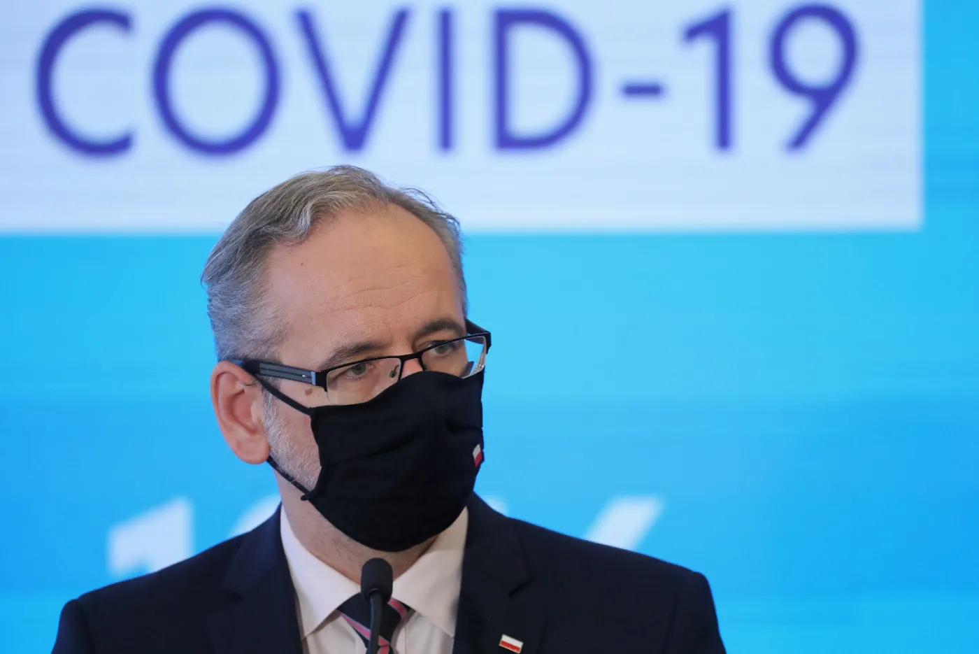 Walka z koronawirusem to gra o sumie zerowej. Ratujemy chorych na Covid-19, umierają inni [OPINIA]