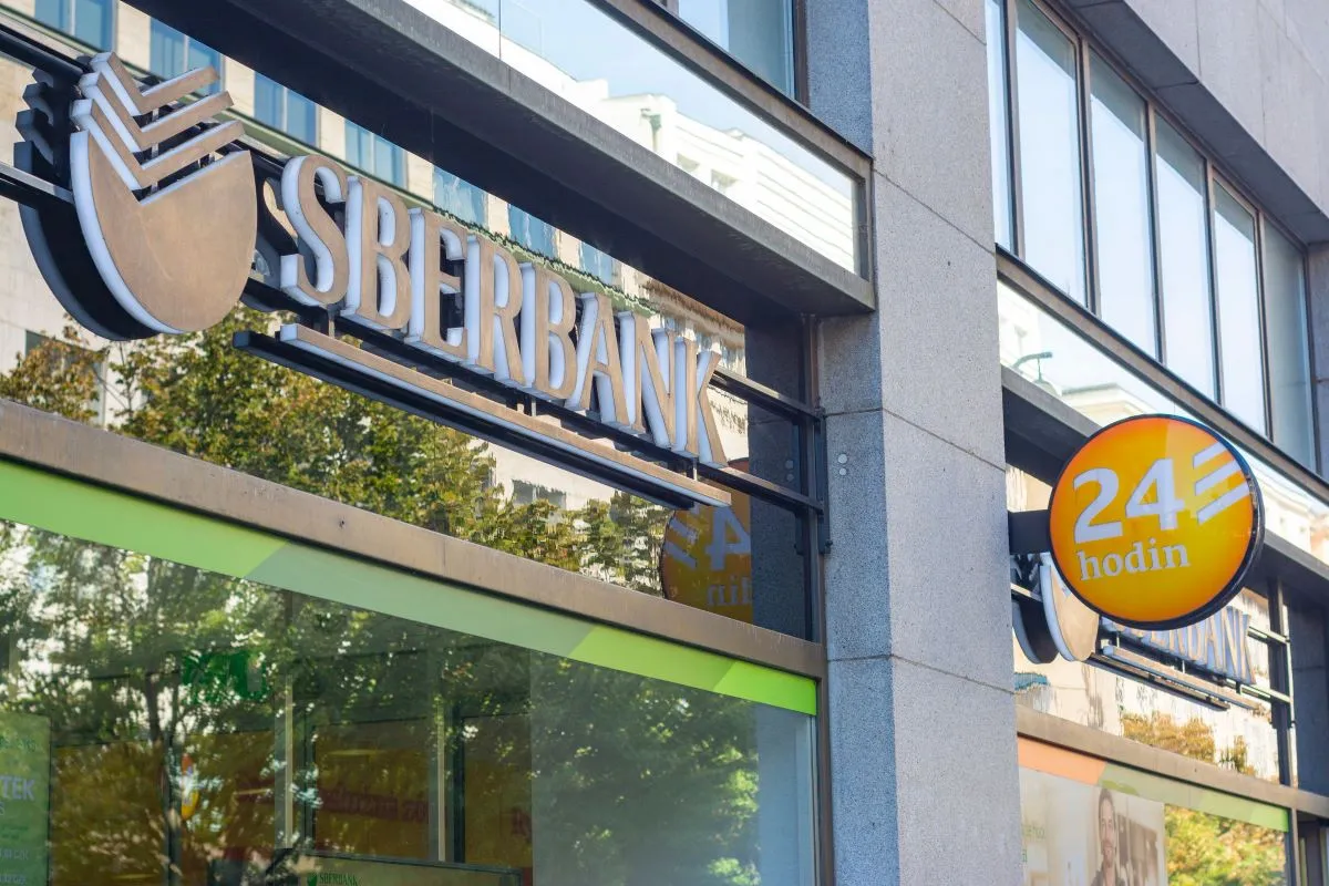 Czeski bank centralny rozpoczął proces odbierania licencji rosyjskiemu Sberbankowi CZ