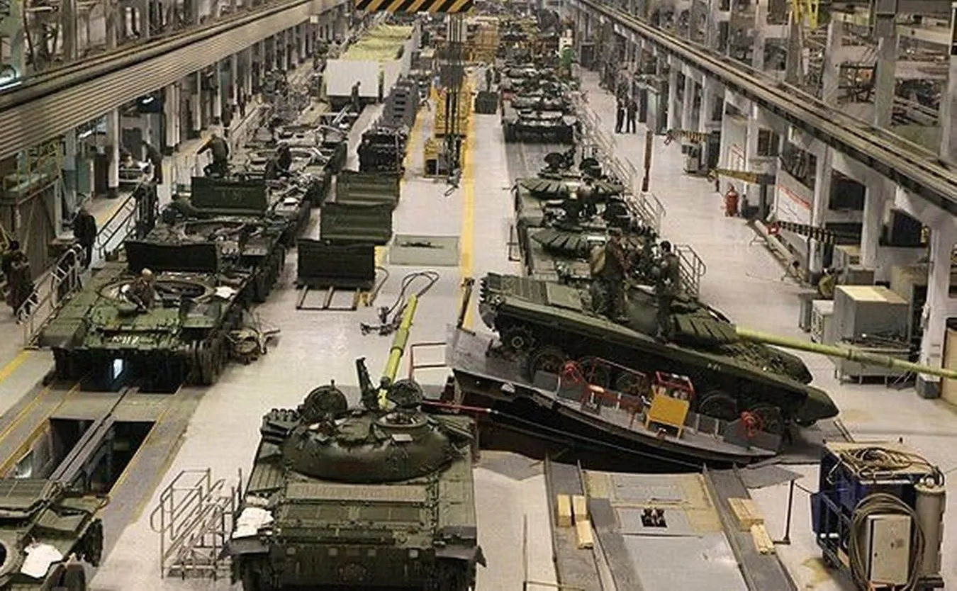Ukraiński sztab generalny: Bez części z zagranicy rosyjskie fabryki czołgów zawiesiły działalność