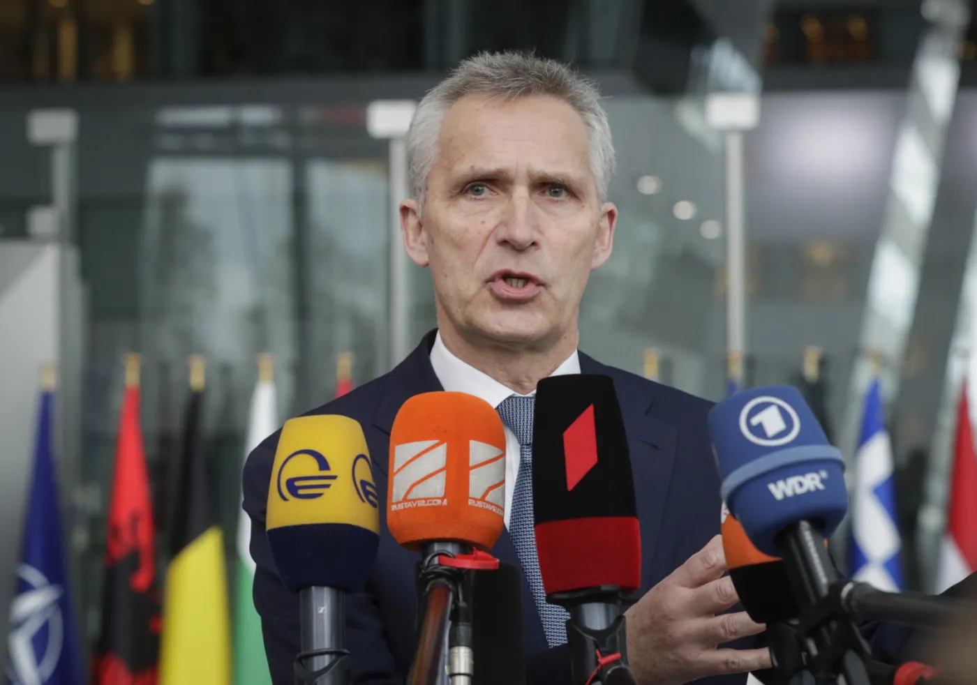 Stoltenberg: Wkraczamy w krytyczną fazę wojny. Rosja wysyła wszystkie siły na wschód