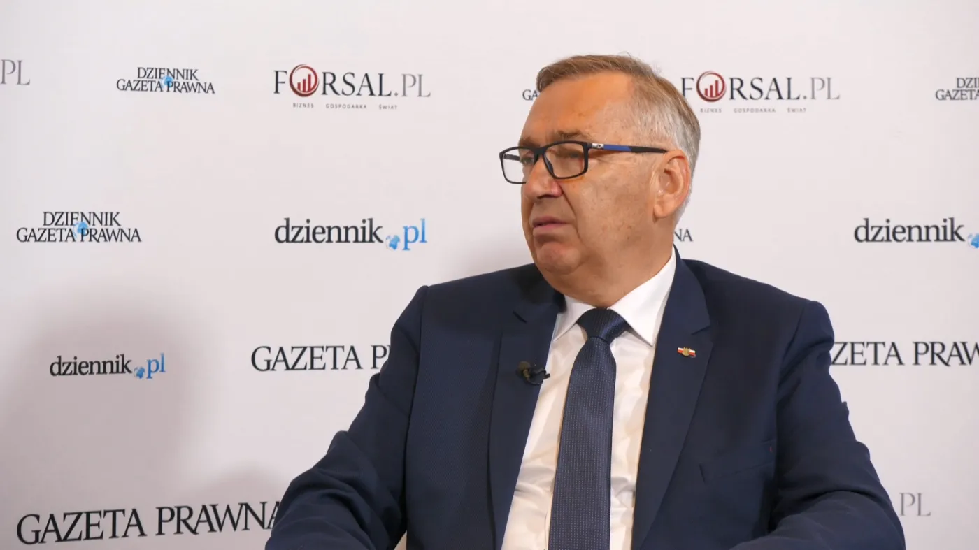 Szwed: Kary za nielegalne zatrudnianie cudzoziemców mają być dotkliwe